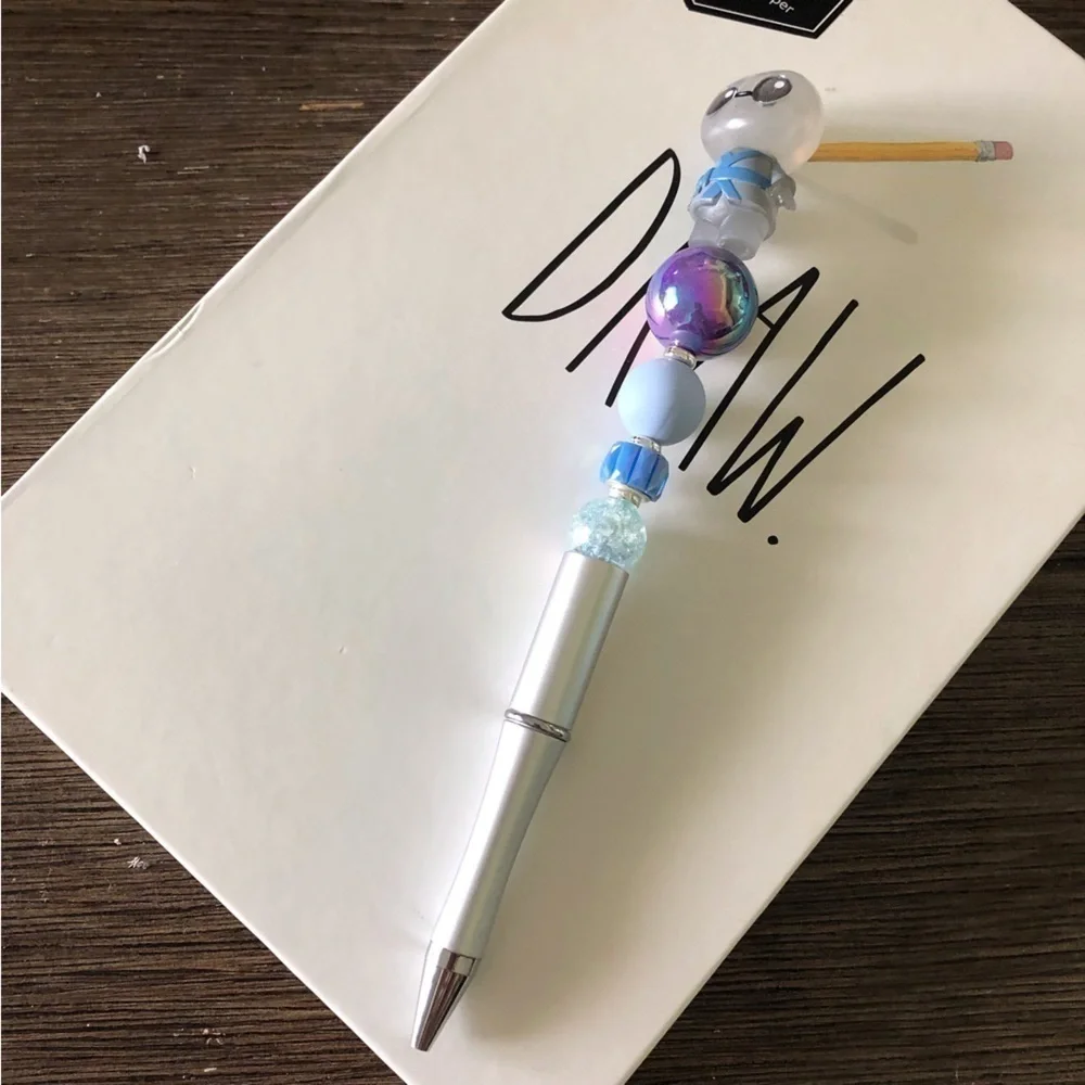 Disney Doorables: Big Hero 6: Baymax travel handmade beaded pen